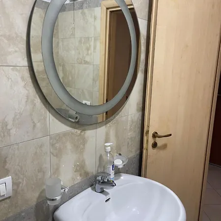 Lägenhet Shkembi I Kavajes