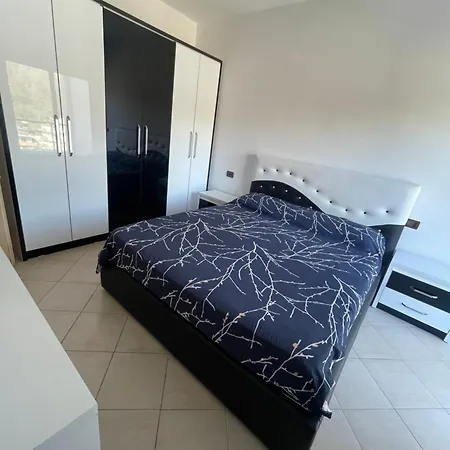 Shkembi I Kavajes Apartment